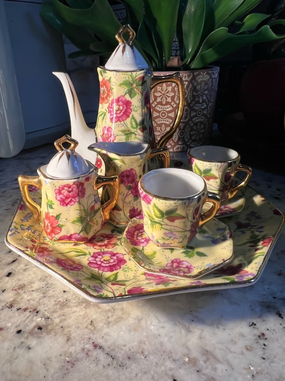 Miniature Decor Chintz Tea Set with Gold Trim - Yellow Floral Pattern - Picture 10 of 10